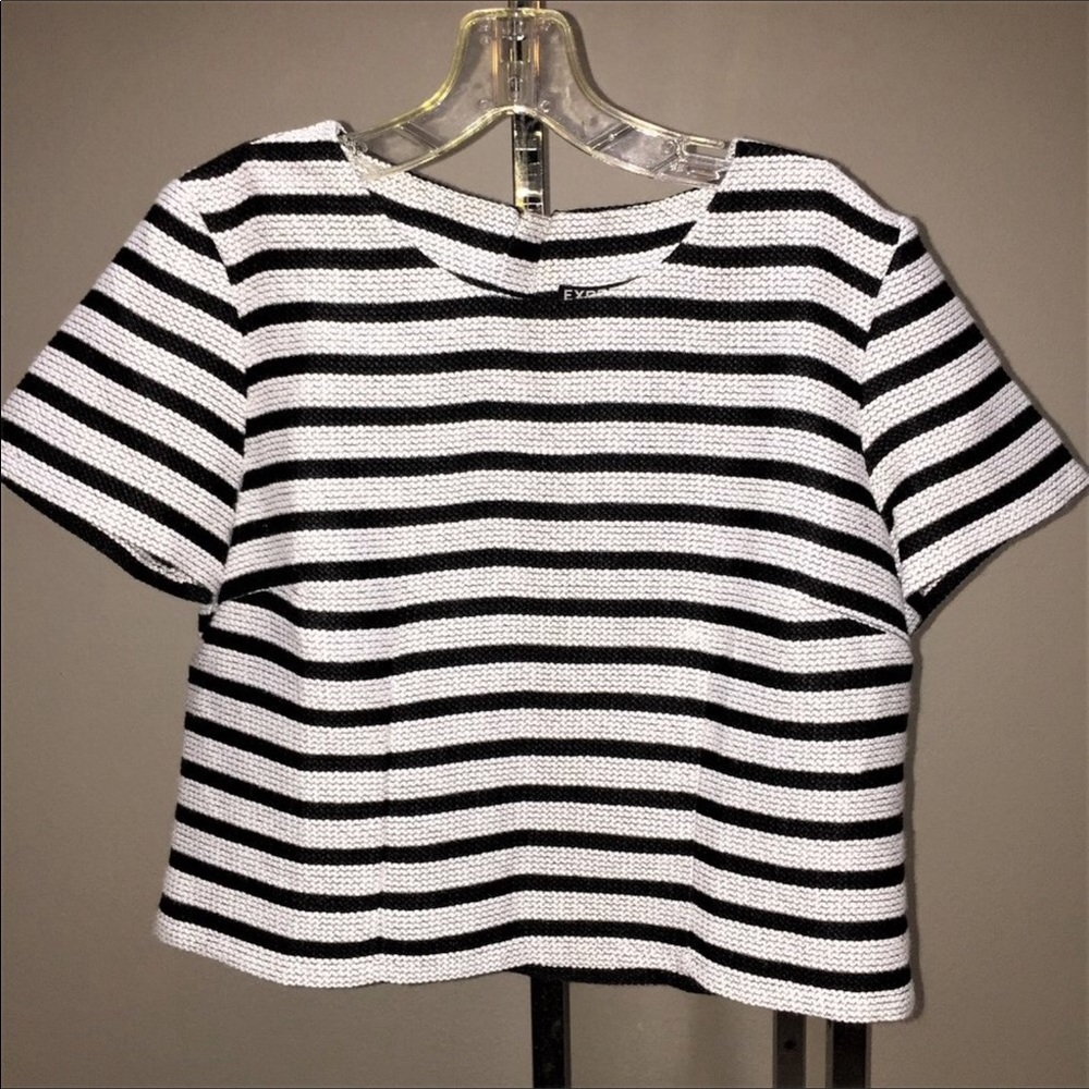 Express crop top NWT